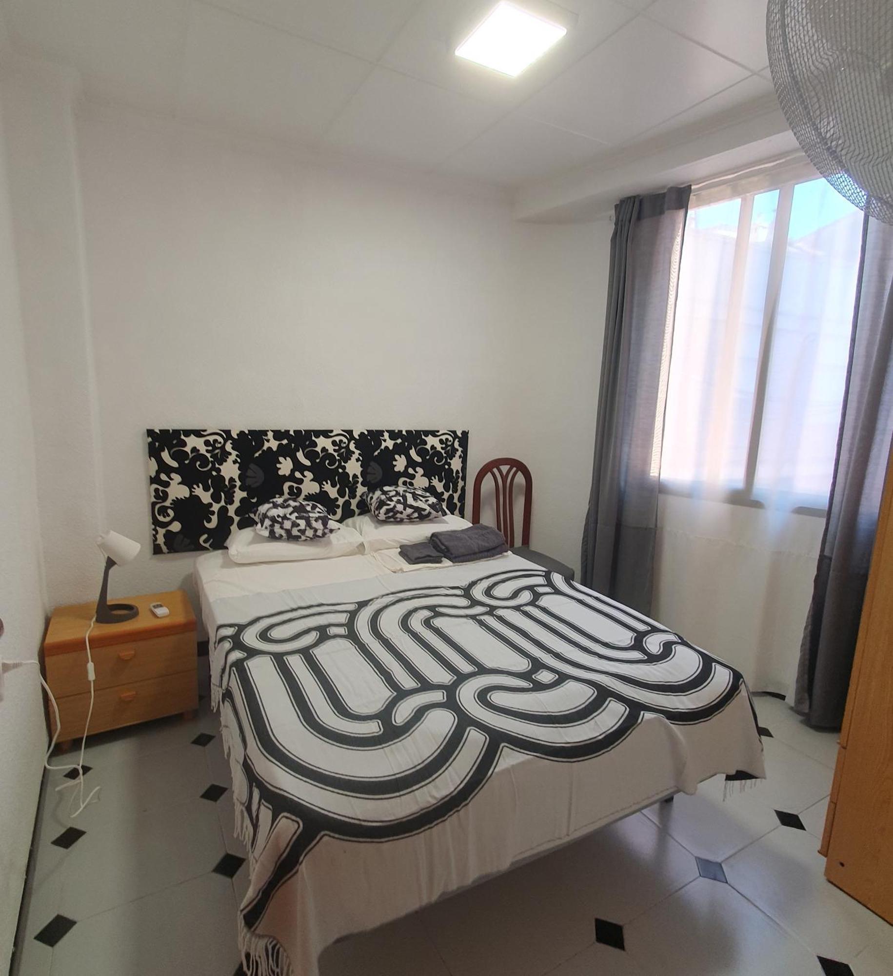 Spacious Home For A Large Group Or Family กูลเญรา ภายนอก รูปภาพ