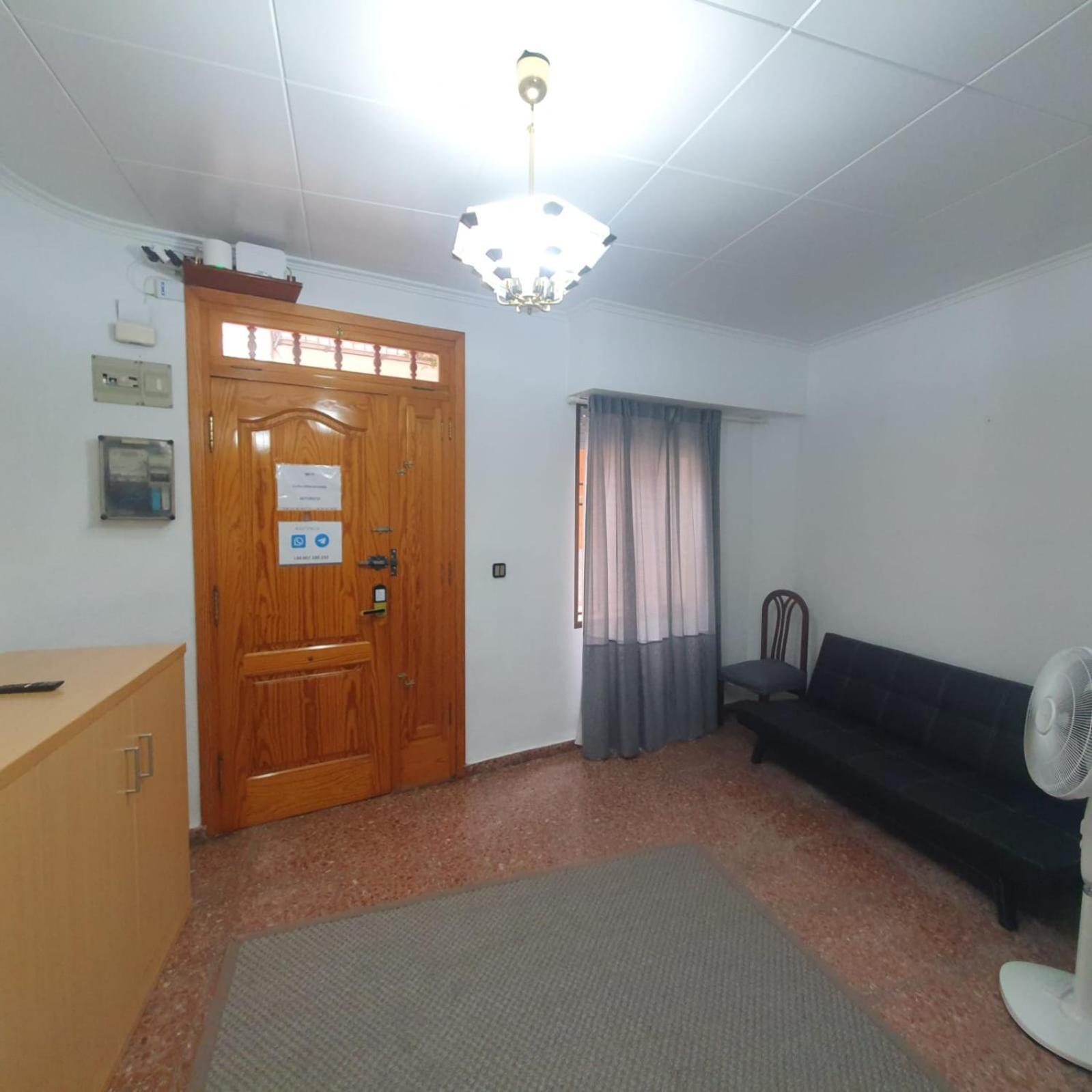 Spacious Home For A Large Group Or Family กูลเญรา ภายนอก รูปภาพ